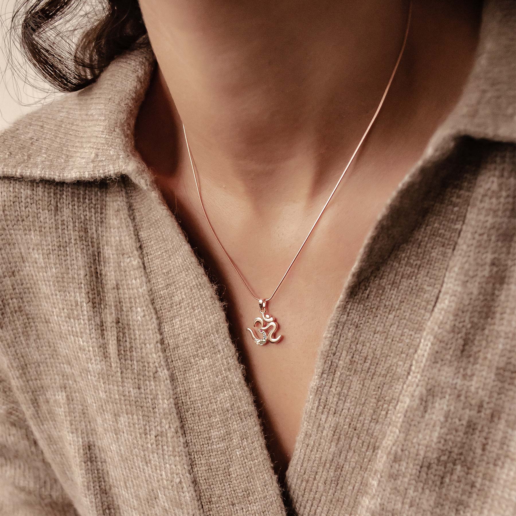 Chakra-Om-Anhänger Halskette für Einheit aus Sterlingsilber